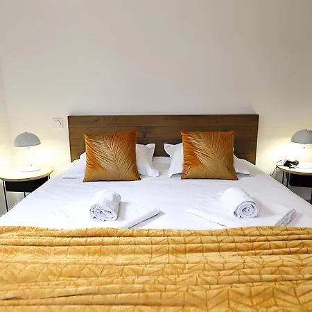 Les Jardins Ensoleilles - T3 Spacieux & Confortable - Apartmán *